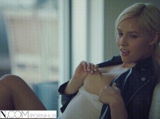 # #cute #face #kylie-page #sexy # gif