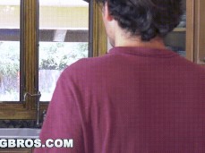 The sexy milf nicole aniston cleaning in the house gif
