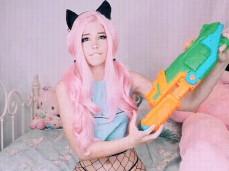 belle delphine squirts gif
