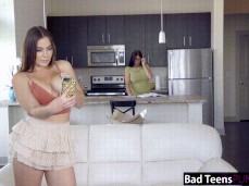 Blair Williams' mom catches her sending topless selfies gif