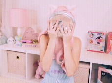 belle delphine pied in the face gif