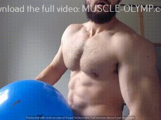 Muscle & The Smiley Faced Balloon; 0039-1 4 gif