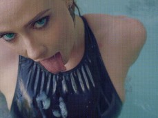 She took it in her mouth gif