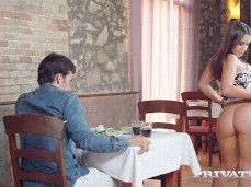 Lana Ray shows off bare ass in restaurant gif