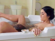 Lauren Minardi wife gets eaten out underwater in bath gif