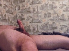 Beefy Italian pissing hard, all over himself 0035-1 gif