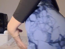 petite blonde Fitness  showing off ass in blue gym leggings gif