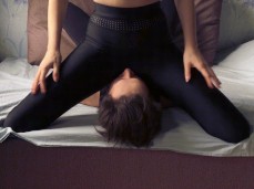 Petite fitness  leggings face sitting on off pussy reveal gif