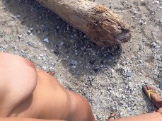 my beach neighbor making piss holding his cock gif