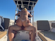 boat butt blonde gif
