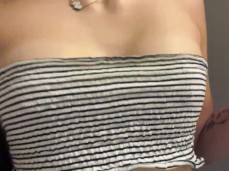bouncing titties and reveal gif