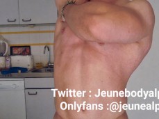 French bodybuilder shows off his gorgeous body 0246-1 gif