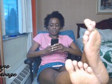 Ebony Toes Wiggle gif