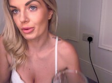 ROBYN QUINN blonde big milky breast gif