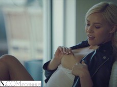 BLONDE GODDESS gif