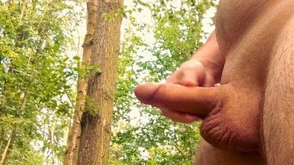 Turn uo th volume and hear this Czech sex animal's thick cum drop 1753-1 10