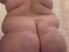 ass Curves bbw in the shower gif