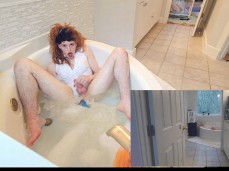 Tub Time With Bluey gif