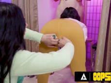 Ripping leggings gif